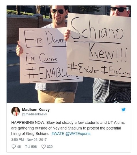 Protestors at Univ. of Tenn.